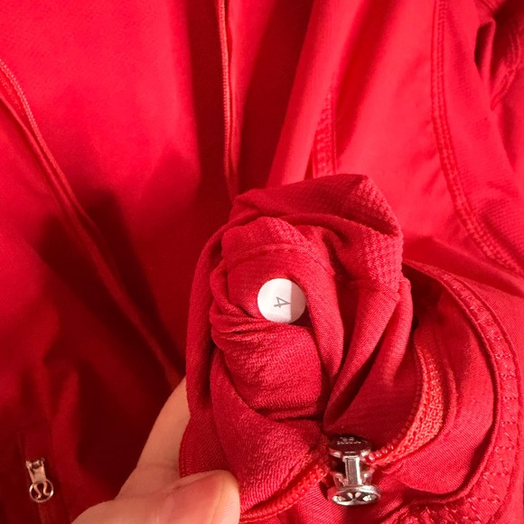 Lululemon Make A Break Jacket in 'Currant' Sz 4 RARE VINTAGE - Picture 9 of 16